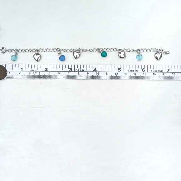 Avon Silver Heart Charm Bracelet - Picture 6 of 7